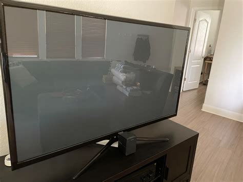 Samsung 5300 Series Pn60f5300 60 1080p Hd Plasma Television With Stand