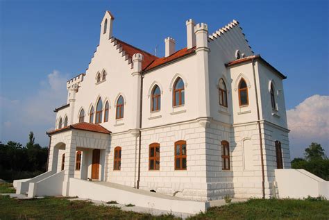 Forgotten Castles Of Serbia Kapetanovo Castle