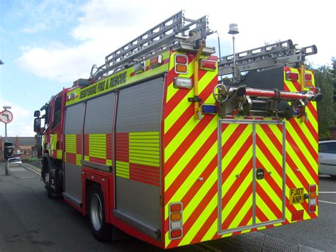 derbyshire fire and rescue scania p270 fj 07 anp rear left… flickr