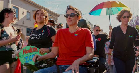 journey of lesbian magazine ‘curve hits screens this pride month metro philadelphia
