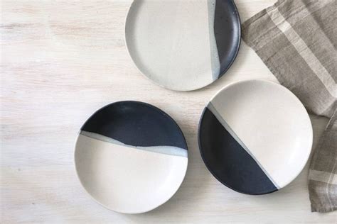 Modern Tableware That Will Make Every Meal a Fête Stoneware Dinnerware