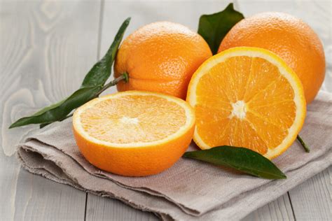 Juicy Oranges Are Full Of Health Benefits For You