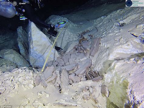 Mayan Human Remains Discovered In Underwater Cave Daily Mail Online