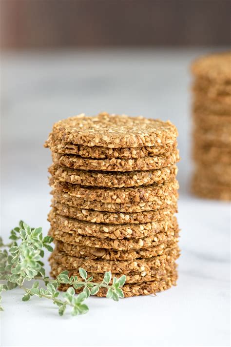 These seed crackers are ideal as appetizers or as a snack and they pair well with hummus or other spreads. Herbed Sesame Sunflower Seed Crackers | Recipe | Sunflower ...