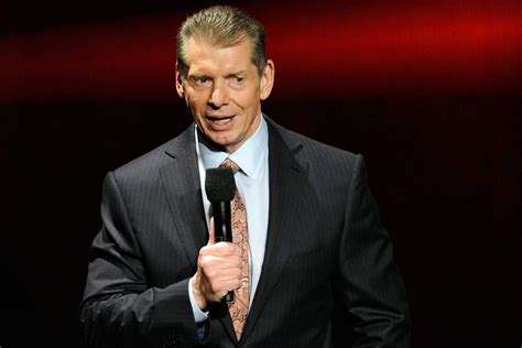 Wwe Ceo Vince Mcmahon Sells 155 Million Shares In Estate Move Bloomberg