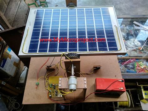 Sun Tracker With Solar Panel Picproject