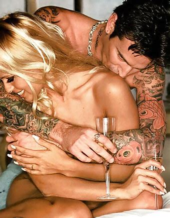 Pamela Anderson Lee Tommy Lee Honey Moon Sex Tape Imgs