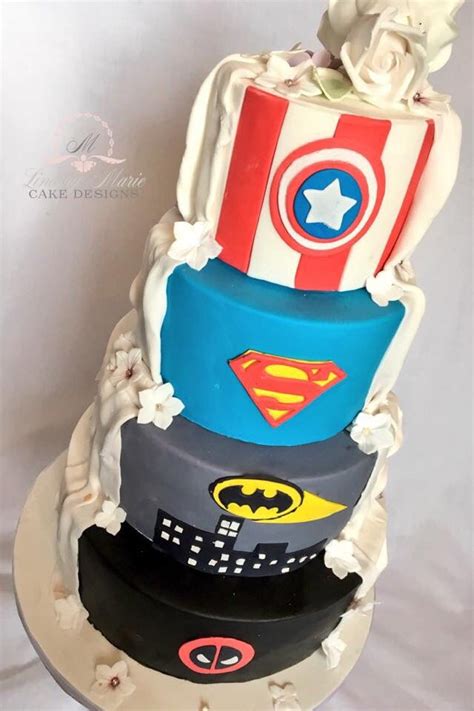 Marveldc Comics Half And Half Wedding Cake Visit To Grab An Amazing
