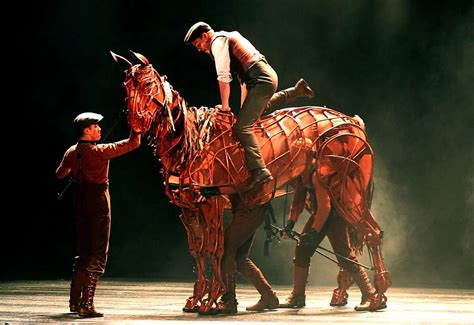 War Horse Review Staging Beats Story