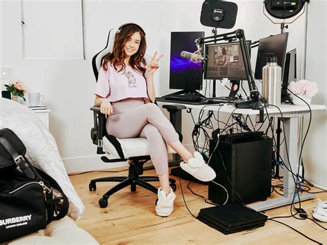 What Gaming Chair Does Pokimane Have Citizenside