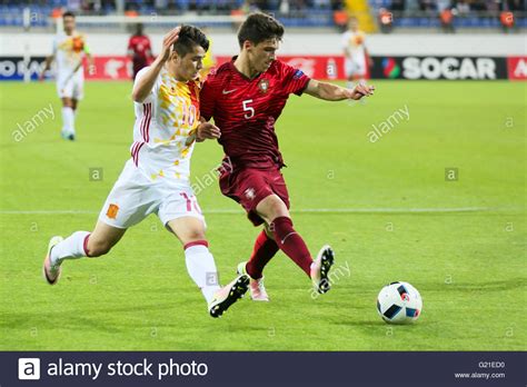 Rúben vinagre (rúben gonçalo silva nascimento vinagre, born 9 april 1999) is a portuguese footballer who plays as a left wing back for british club wolverhampton wanderers. Baku, Azerbaijan. 21st May, 2016. Ruben Vinagre (5) of ...