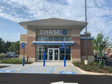 Chase Branching Out Across Ct As Other Banks Consolidate