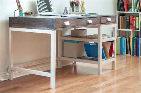 Building a desk doesn't need to be intimidating at all! Modern Farmhouse Desk with 3 drawers - Spruc*d Market