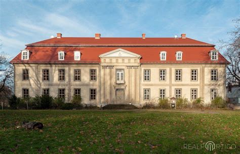 Ein haus am strand der toskana, ein haus an der adriaküste, ein haus an der cote d´azur. Neoclassical Manor in Quetzdölsdorf, Germany | Rittergut ...