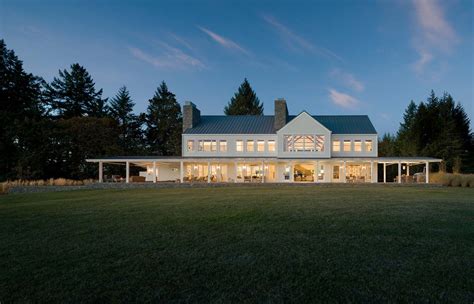 Classic Farmhouse Style With A Contemporary Twist In Willamette Valley