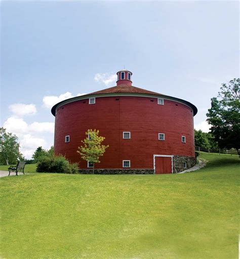 Round Barns Preserving A Truly American Tradition American Barn