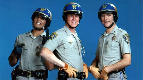 40 (35 minutes/episode) broadcast network: chips tv show - Google Search | Hollywood tv series, Tv ...