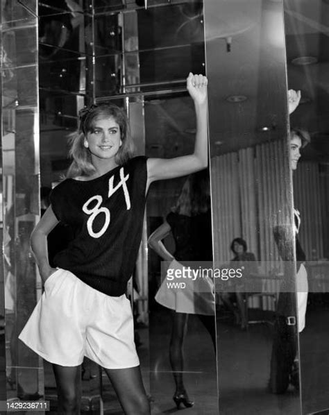 Kathy Ireland Photos Photos And Premium High Res Pictures Getty Images