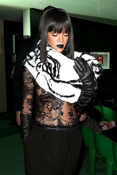 What A Boob Photos Of Rihanna Flashing Her Breasts