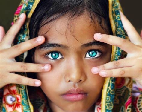 Los Ojos Más Hermosos Del Mundo ~ 1 Millón De Fotos