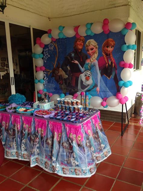 Frozen Birthday Party Food Frozen Theme Party 18th Birthday Party