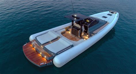 Magazzu Mx 13 Coupe Rib Solution Luxury Mega Rib Boat For Rental In