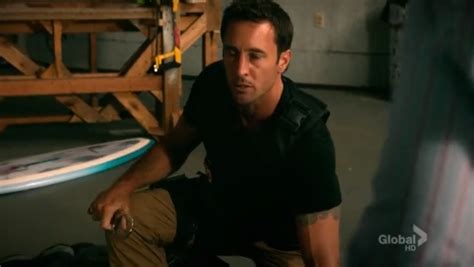 Pin By Tiffany Brower On Hawaii Five 0 Hawaii Five O Gorgeous Men Alex Oloughlin