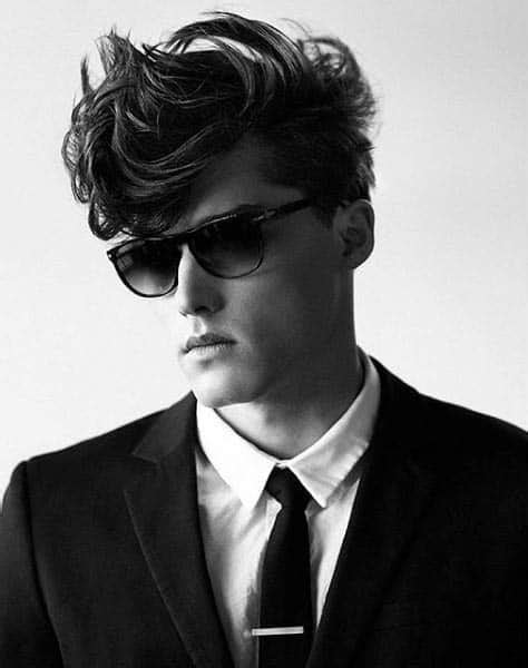 Dan helps sorin to balance out a longer length men's haircut, after he had grown hair hair before, and throughout, lockdown. 60 Medium Long Men's Hairstyles - Masculine Lengthy Cuts