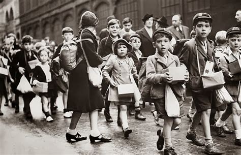 Evacuations Of Civilians In Britain During World War Ii Vintage Everyday