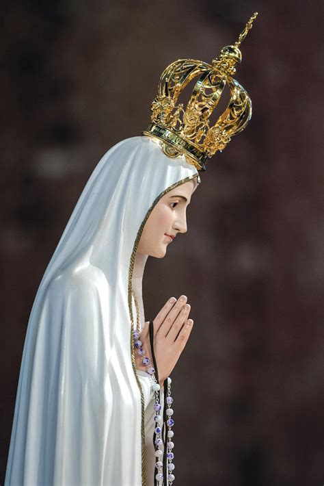 The story of our lady of fatima miracle. Archdiocese of New York Welcomes Pilgrim Virgin Statue of ...