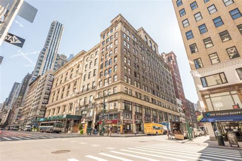 389 Fifth Avenue New York Ny Commercial Space For Rent Vts