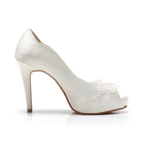 Scopri tutta la collezione di scarpe sposa, tutti i numeri e colori sempre disponibili. Miss Ace 2, scarpe da sposa avorio bianco LaceAdorned, avorio bianco da sposa tacchi, scarpe da ...