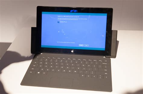 If you're eyeing microsoft's hybrid device, do you spring for the surface 2 or the surface pro 2? Microsoft Announces Surface Pro 2 & Surface 2, Shipping ...