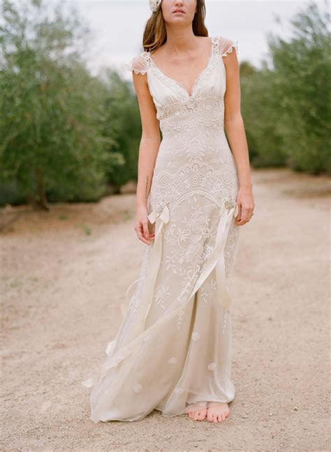 There's more to see on: Gowns For A Glamorous Country Style Wedding - Rustic ...
