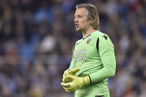 Remko pasveer, 37, from netherlands vitesse arnhem, since 2017 goalkeeper market value: Remko Pasveer foto - FCUpdate.nl