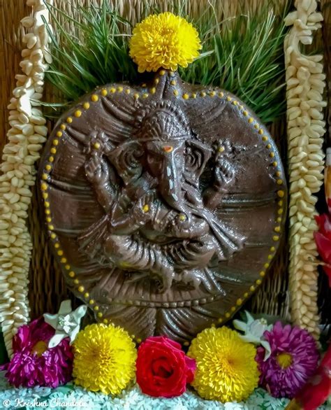Pin By Beeshma Acharya On Ganesha Chaturthi Pooja Halloween Wreath