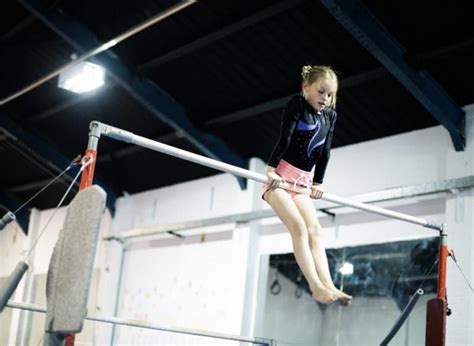 7 Best Gymnastics Bars For Home Use 2022 Picks Mom Loves Best