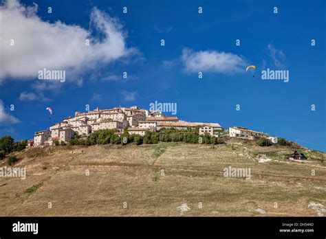 Castelluccio Italy Hi Res Stock Photography And Images Alamy