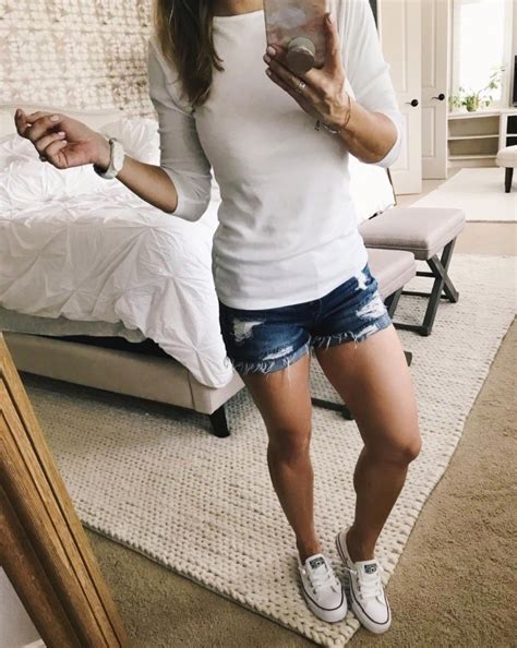 Weekend Style Day To Night Shorts And Converse Cute Summer Outfits