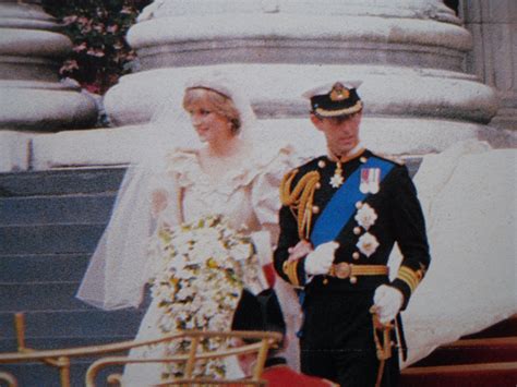 ❤ how she loved her boys! July 29, 1981: Prince Charles marries Lady Diana Spencer ...