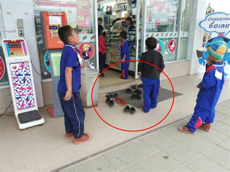 Thai Kids Remove Shoes Before Entering 7 11 To Keep The Store Clean