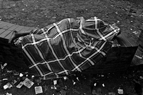 Homeless People In Bangladesh Smithsonian Photo Contest Smithsonian