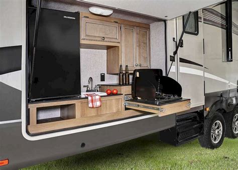 They also work well for preparing sides while grilling out. 33 Comfortable RV Camper Outdoor Kitchen Ideas For Cozy ...