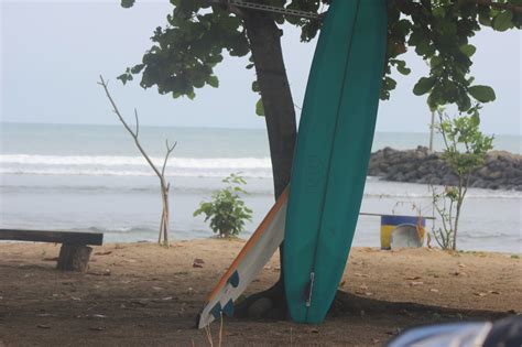 Pasauran Anyer Surfing Point