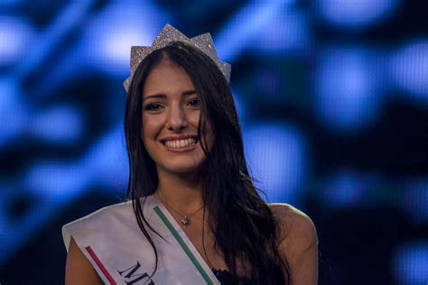Miss Italia è Clarissa Marchese 20enne di Agrigento E la terza