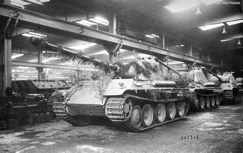Panthers Ausf G Man 1944 World War Photos