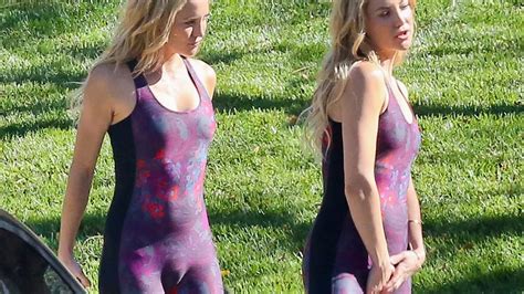 Kate Hudson Leaves Little To The Imagination As She Works Out In Skintight Leotard Mirror Online