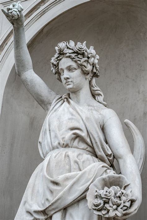 Statue Of Sensual Busty And Puffy Renaissance Era Woman In Circlet Of