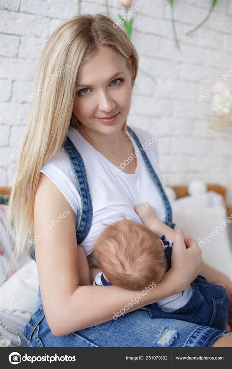 Breastfeeding Mom And Baby Ph