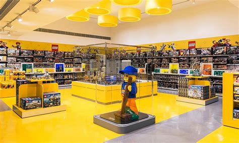 Lego®️ helps develop your little one through creative play and learning. 香港首家 LEGO® Certified Store 一览 - NOWRE现客